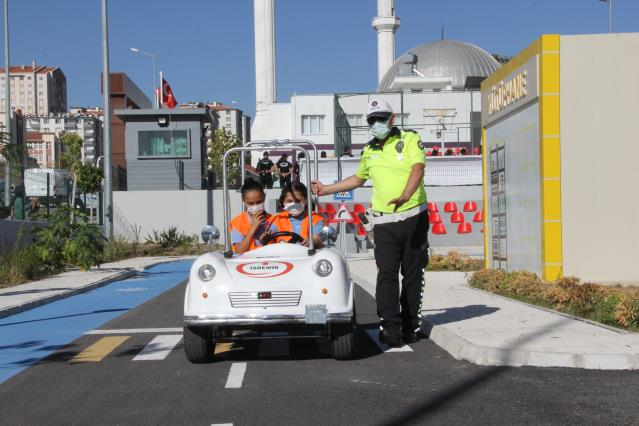 Hatay'da Çocuk Trafik Eğitim Parkı hizmete açıldı